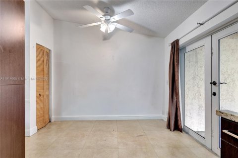 Villa ou maison à vendre à Sunrise, Floride: 3 chambres, 139.45 m2 № 1970106 - photo 10