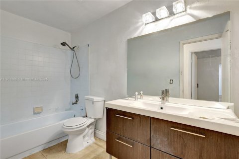 Villa ou maison à vendre à Sunrise, Floride: 3 chambres, 139.45 m2 № 1970106 - photo 15