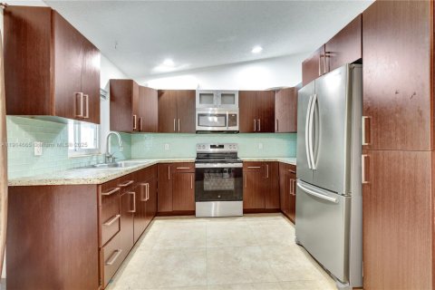 Villa ou maison à vendre à Sunrise, Floride: 3 chambres, 139.45 m2 № 1970106 - photo 8