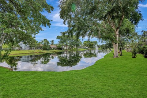 Villa ou maison à vendre à Sunrise, Floride: 3 chambres, 139.45 m2 № 1970106 - photo 19