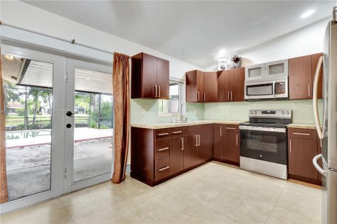 Villa ou maison à vendre à Sunrise, Floride: 3 chambres, 139.45 m2 № 1970106 - photo 9