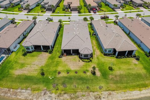 Villa ou maison à louer à Port St. Lucie, Floride: 3 chambres, 233 m2 № 2417923 - photo 25