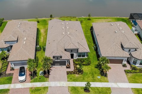 Villa ou maison à louer à Port St. Lucie, Floride: 3 chambres, 233 m2 № 2417923 - photo 24