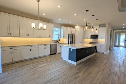 Villa ou maison à louer à Port St. Lucie, Floride: 3 chambres, 233 m2 № 2417923 - photo 9