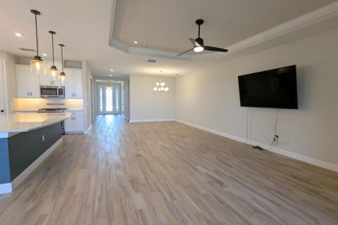 Villa ou maison à louer à Port St. Lucie, Floride: 3 chambres, 233 m2 № 2417923 - photo 10