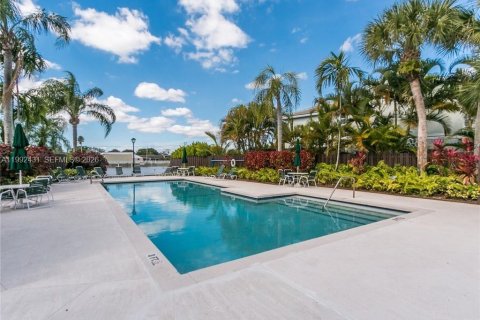 Купить таунхаус в Дейви, Флорида 3 спальни, 157.1м2, № 2057298 - фото 27