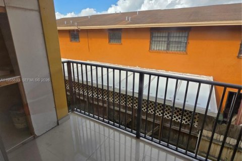 Снять в аренду кондоминиум в Хайалиа, Флорида 2 спальни, 5688.59м2, № 2029889 - фото 11