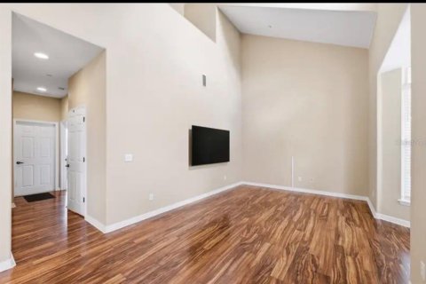 Townhouse in Clermont, Florida 3 bedrooms, 224.92 sq.m. № 2220127 - photo 11