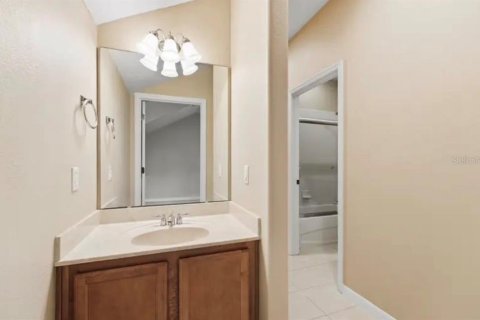 Townhouse in Clermont, Florida 3 bedrooms, 224.92 sq.m. № 2220127 - photo 25