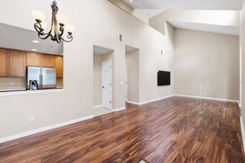 Townhouse in Clermont, Florida 3 bedrooms, 224.92 sq.m. № 2220127 - photo 3
