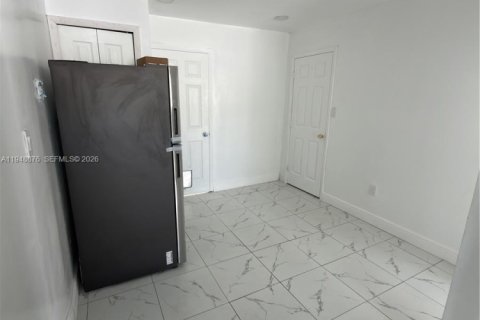 Снять в аренду виллу или дом в Форт-Лодердейл, Флорида 2 спальни, 195.56м2, № 2004693 - фото 29