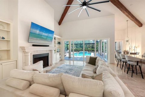 House in Sarasota, Florida 4 bedrooms, 374.95 sq.m. № 2156228 - photo 11