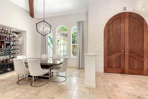 House in Sarasota, Florida 4 bedrooms, 374.95 sq.m. № 2156228 - photo 9