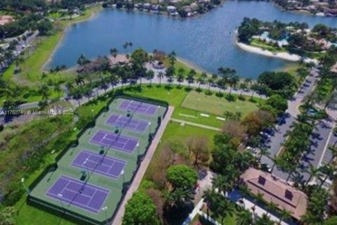 Condo in Doral, Florida, 3 bedrooms  № 1691194 - photo 11
