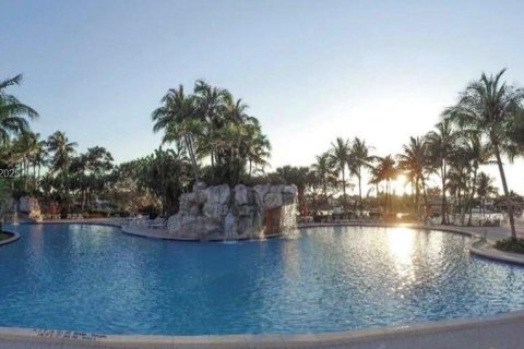 Condo in Doral, Florida, 3 bedrooms  № 1691194 - photo 7