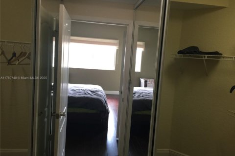 Condo in Doral, Florida, 3 bedrooms  № 1691194 - photo 26