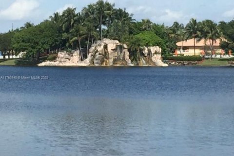Condo in Doral, Florida, 3 bedrooms  № 1691194 - photo 18