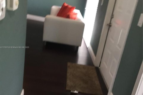 Condo in Doral, Florida, 3 bedrooms  № 1691194 - photo 22