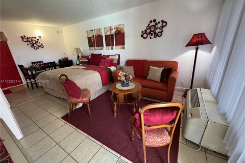 Copropriété à vendre à Davenport, Floride: 1 chambre, 27.87 m2 № 2038160 - photo 3