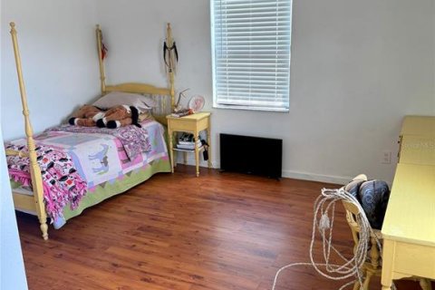 House in Fish Hawk, Florida 4 bedrooms, 228.91 sq.m. № 1745017 - photo 14