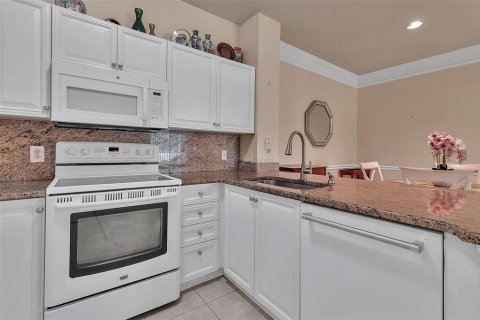 Купить кондоминиум в Сарасота, Флорида 5 комнат, 103.68м2, № 1912833 - фото 12