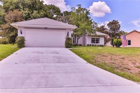 House in Beverly Hills, Florida 3 bedrooms, 143.26 sq.m. № 1782994 - photo 3