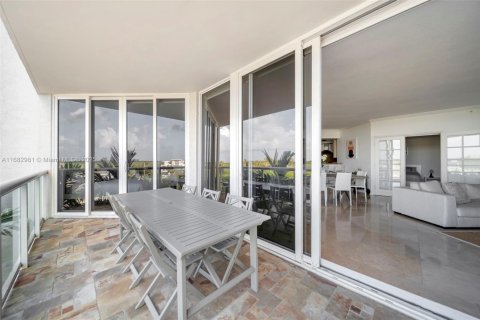 Купить кондоминиум в Холливуд, Флорида 3 спальни, 184.69м2, № 1956725 - фото 20