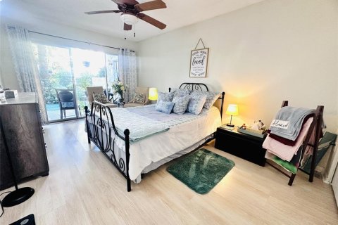 Condo in Clearwater, Florida, 1 bedroom  № 1873326 - photo 16