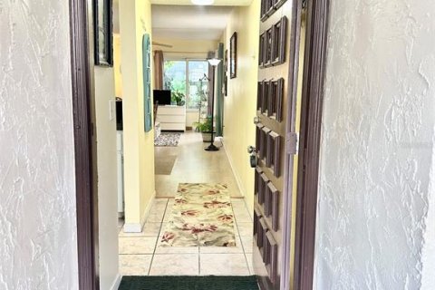 Condo in Clearwater, Florida, 1 bedroom  № 1873326 - photo 3