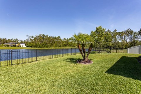 House in Palm Coast, Florida 4 bedrooms, 177.72 sq.m. № 1736434 - photo 13