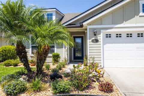 House in Palm Coast, Florida 4 bedrooms, 177.72 sq.m. № 1736434 - photo 2
