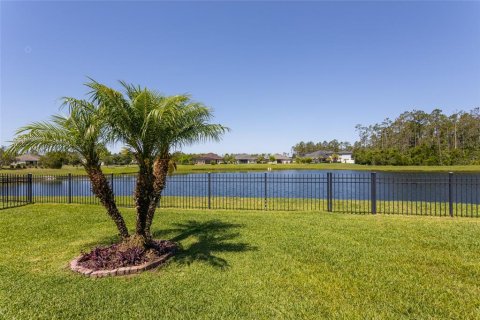 House in Palm Coast, Florida 4 bedrooms, 177.72 sq.m. № 1736434 - photo 18