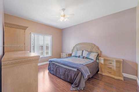 Casa en venta en Lehigh Acres, Florida, 3 dormitorios, 195.56 m2 № 1492899 - foto 17