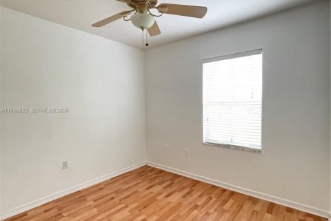 Adosado en alquiler en Miramar, Florida, 3 dormitorios № 2010701 - foto 13