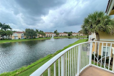 Adosado en Miramar, Florida 3 dormitorios № 2010701