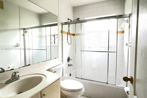 Adosado en alquiler en Miramar, Florida, 3 dormitorios № 2010701 - foto 12