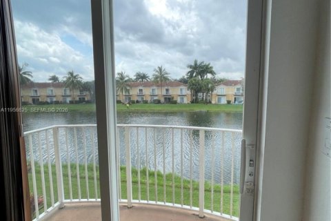 Adosado en alquiler en Miramar, Florida, 3 dormitorios № 2010701 - foto 18