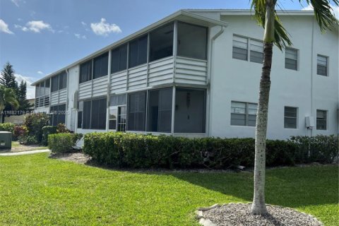 Condo in West Palm Beach, Florida, 1 bedroom  № 1932550 - photo 26