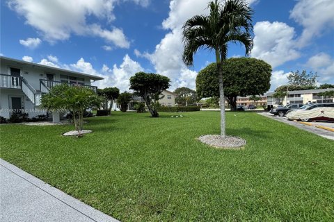 Condo in West Palm Beach, Florida, 1 bedroom  № 1932550 - photo 18