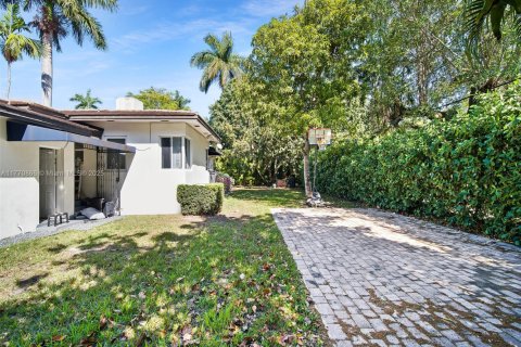 House in Coral Gables, Florida 3 bedrooms № 1693214 - photo 11