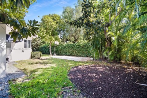 House in Coral Gables, Florida 3 bedrooms № 1693214 - photo 12