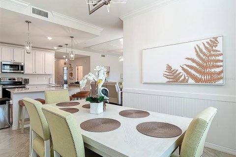 Condo in Venice, Florida, 2 bedrooms  № 2395603 - photo 15