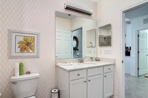 Condo in Venice, Florida, 2 bedrooms  № 2395603 - photo 28