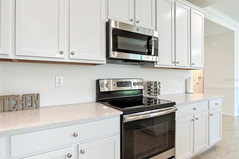 Condo in Venice, Florida, 2 bedrooms  № 2395603 - photo 19