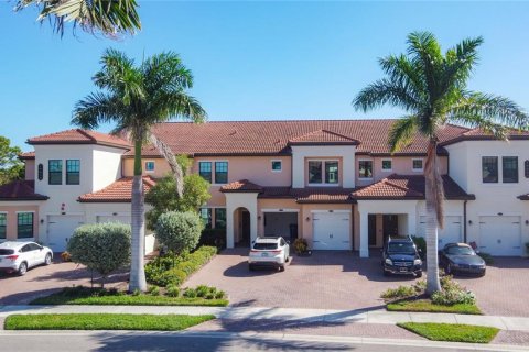 Condo in Venice, Florida, 2 bedrooms № 2395603