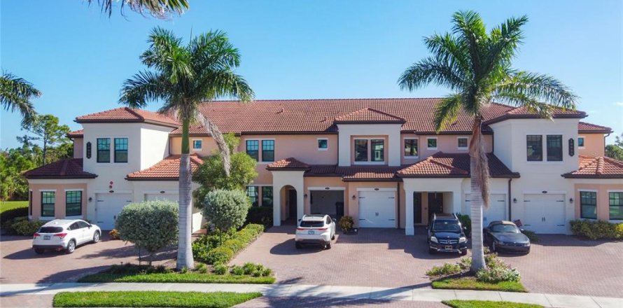 Condo in Venice, Florida, 2 bedrooms  № 2395603