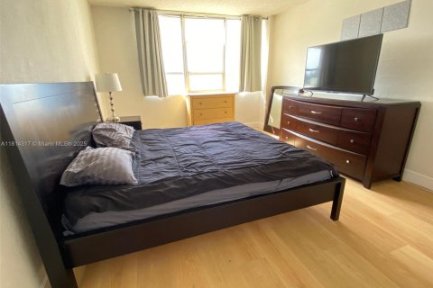 Купить кондоминиум в Майами-Бич, Флорида 1 комната, 67.91м2, № 1763125 - фото 18
