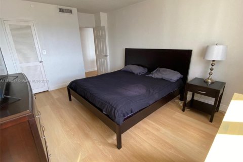 Купить кондоминиум в Майами-Бич, Флорида 1 комната, 67.91м2, № 1763125 - фото 22