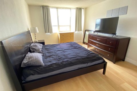 Купить кондоминиум в Майами-Бич, Флорида 1 комната, 67.91м2, № 1763125 - фото 19