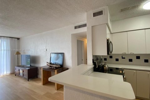Купить кондоминиум в Майами-Бич, Флорида 1 комната, 67.91м2, № 1763125 - фото 13